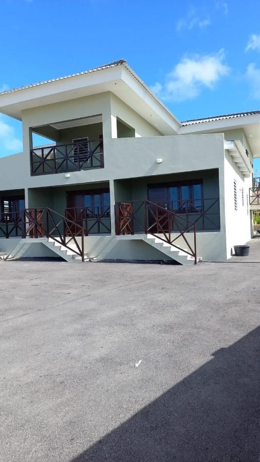 Cataleya Apartments Near Airport Willemstad Esterno foto
