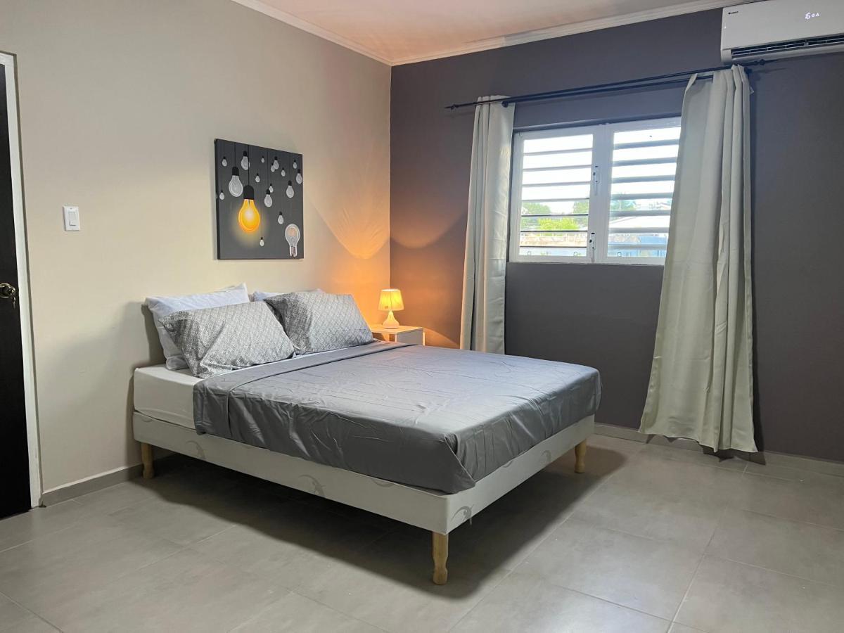 Cataleya Apartments Near Airport Willemstad Esterno foto